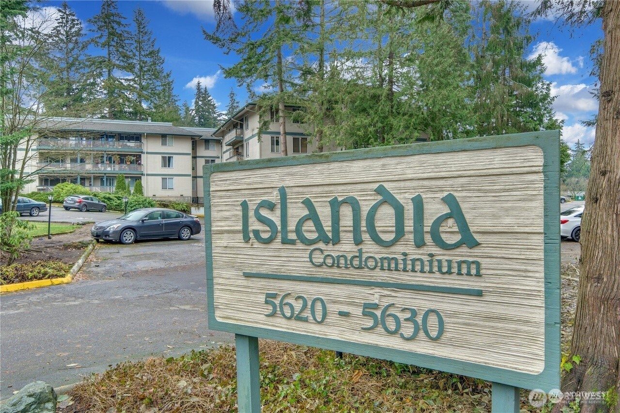 5620 200th Street SW Unit: A204