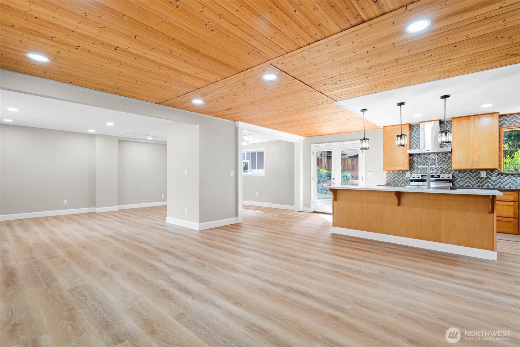 7629 Mazama Street SW