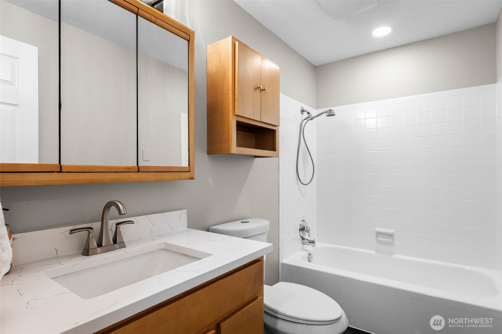 7629 Mazama Street SW