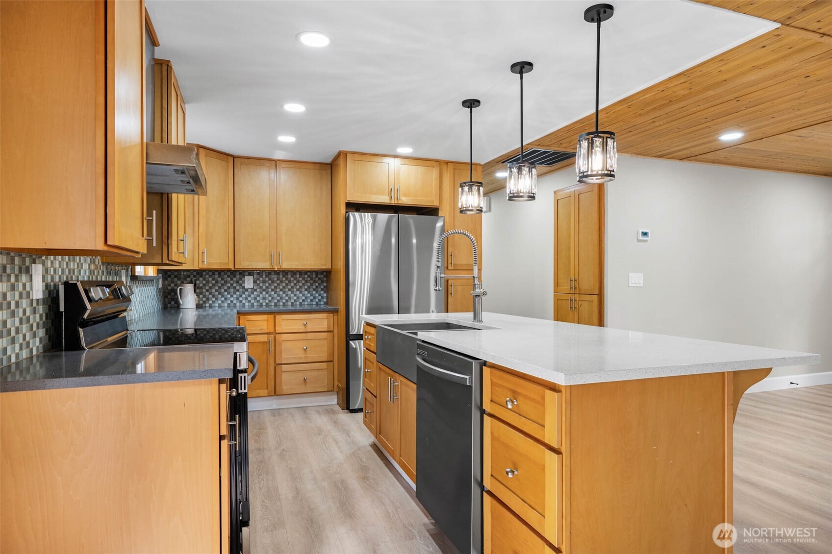 7629 Mazama Street SW