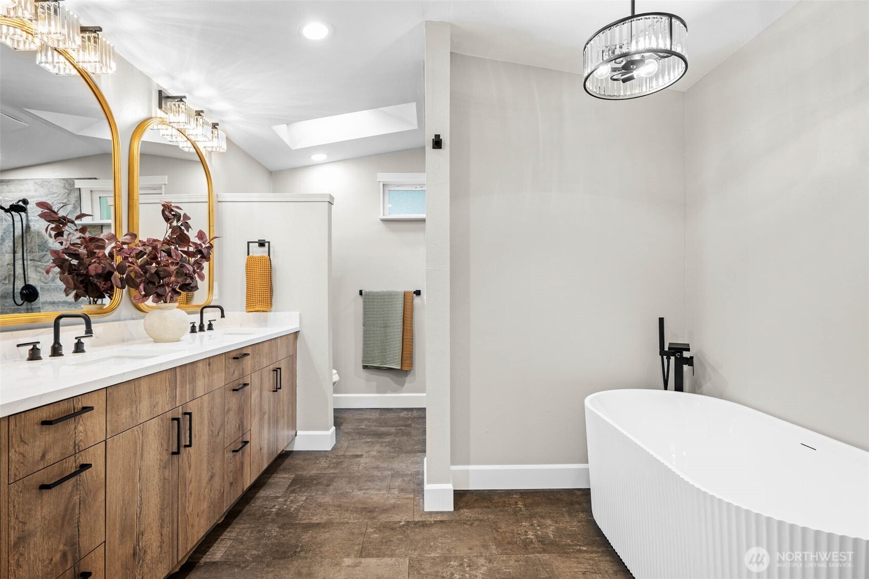 7629 Mazama Street SW