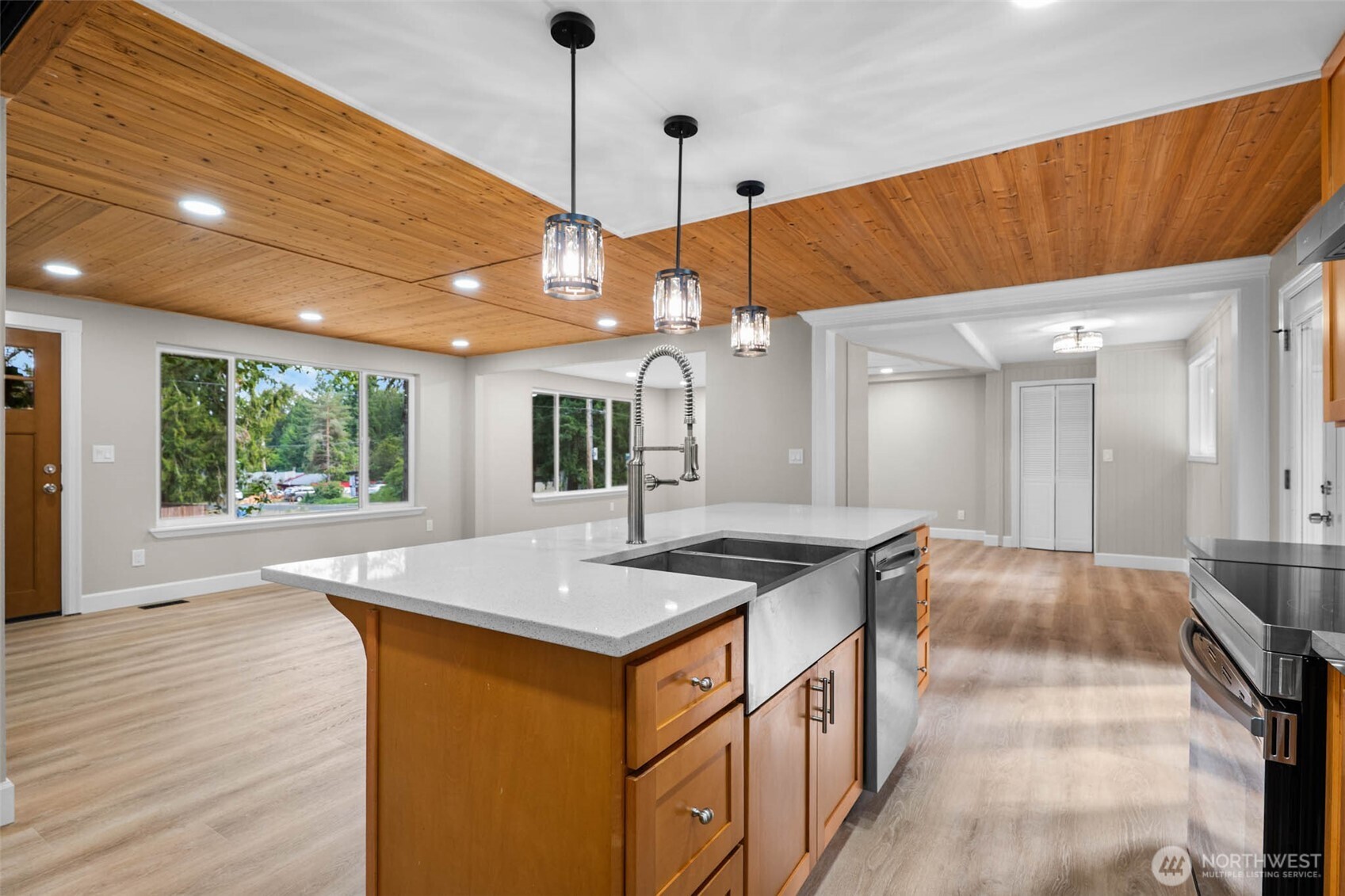 7629 Mazama Street SW