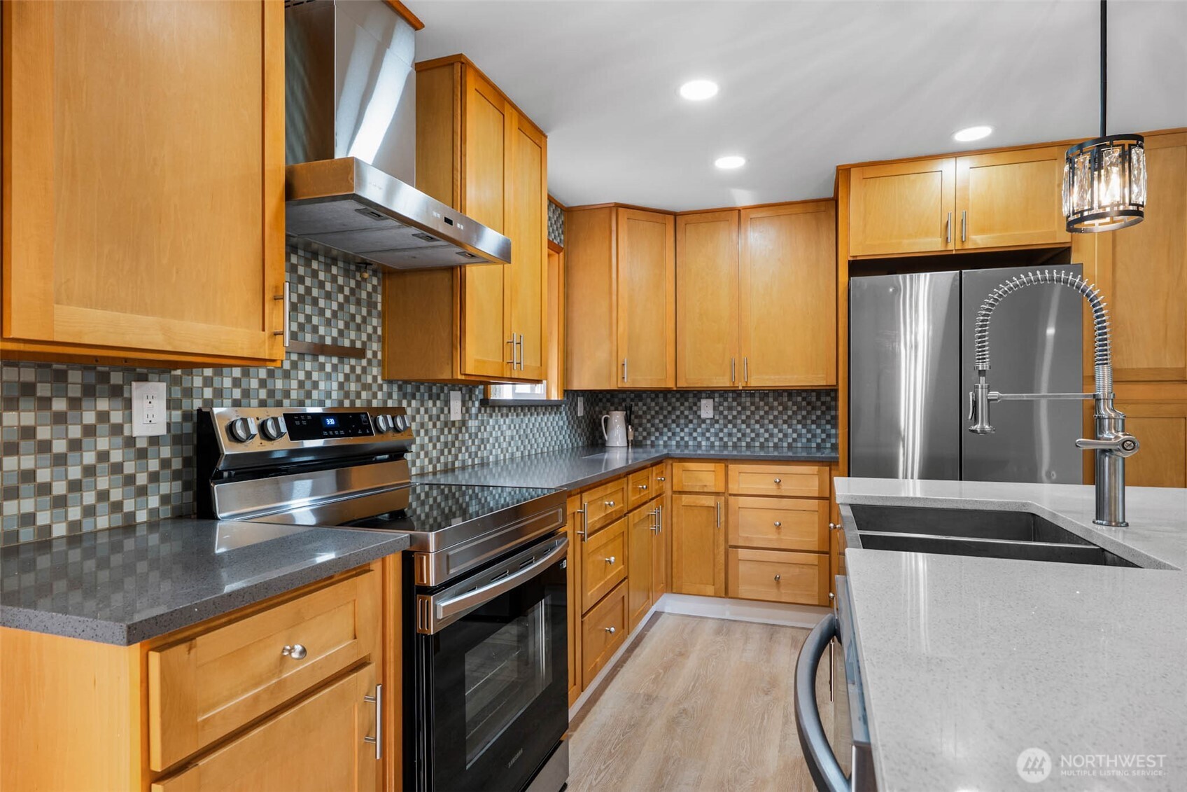 7629 Mazama Street SW