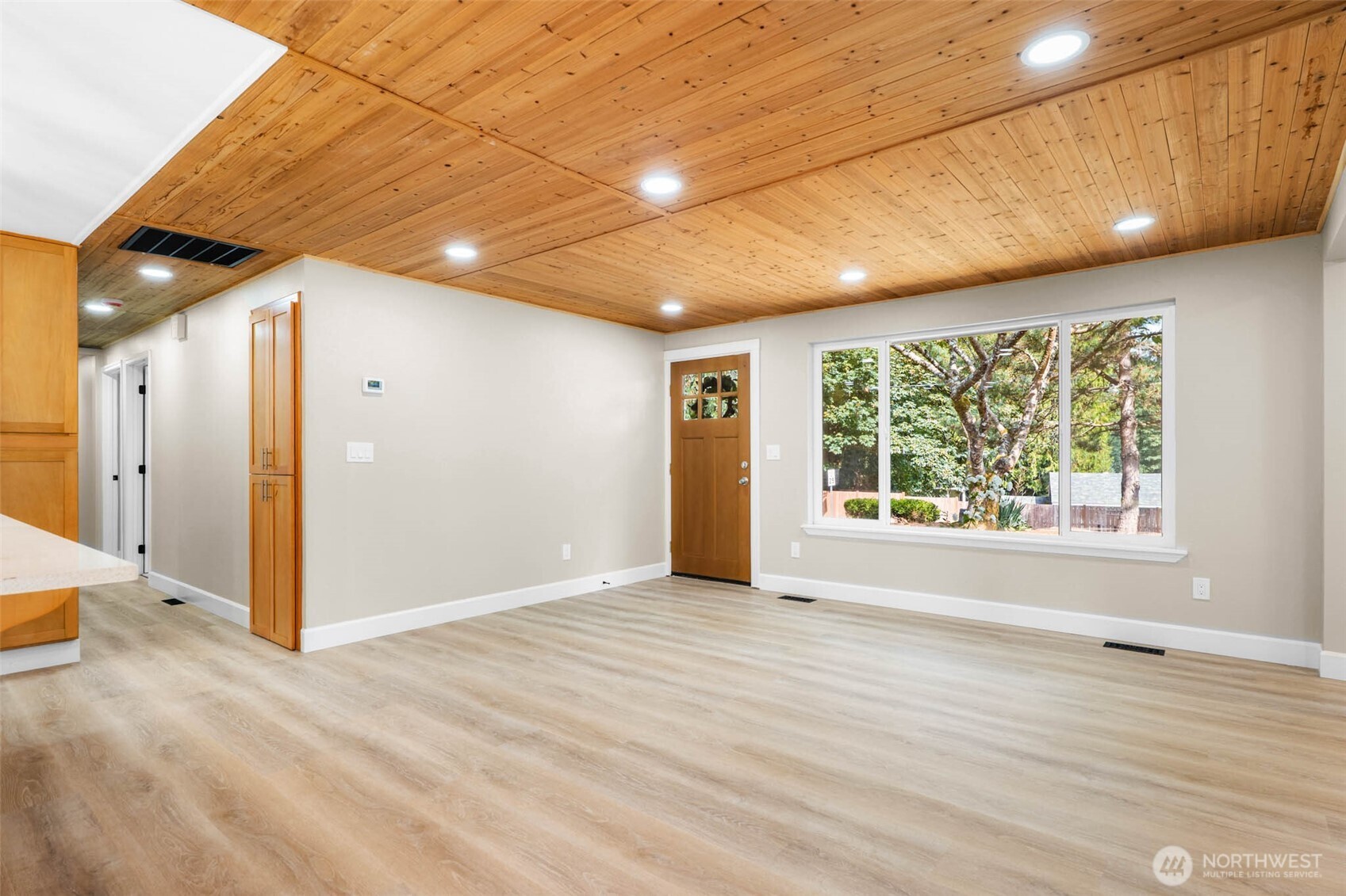 7629 Mazama Street SW