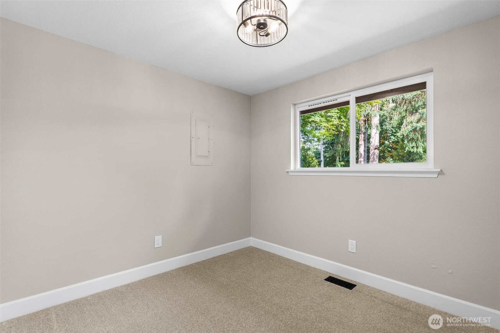 7629 Mazama Street SW