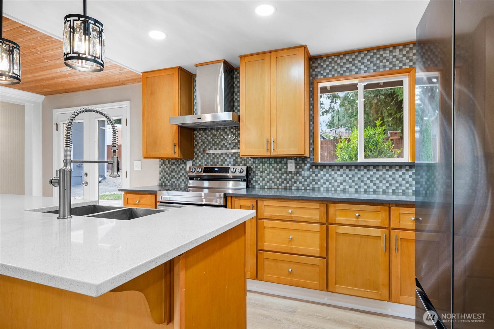 7629 Mazama Street SW