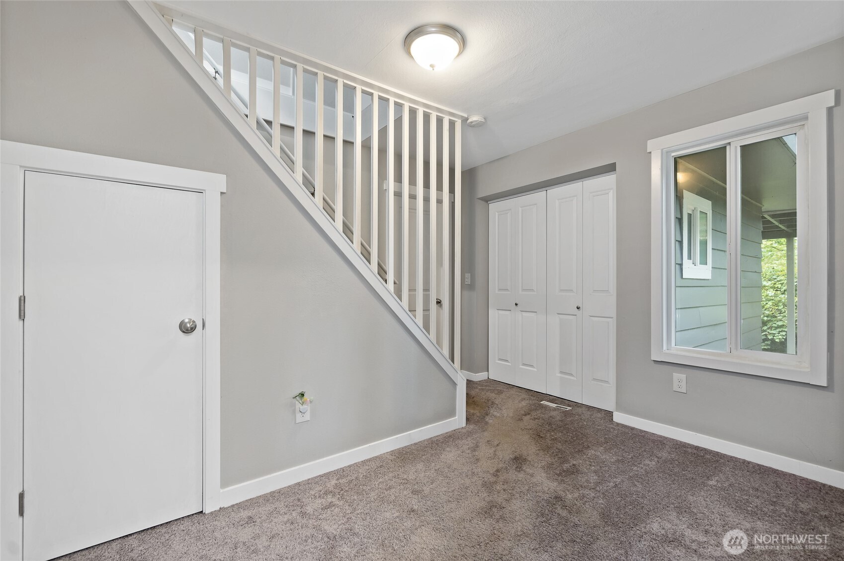 532 Eskridge Way SE