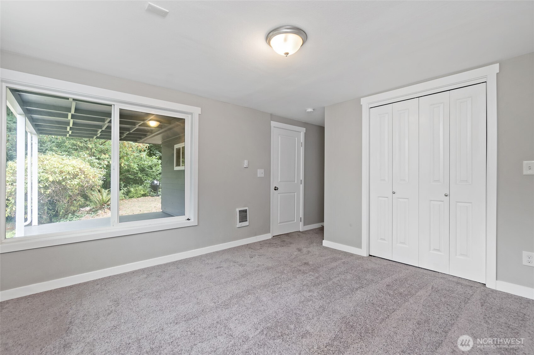 532 Eskridge Way SE