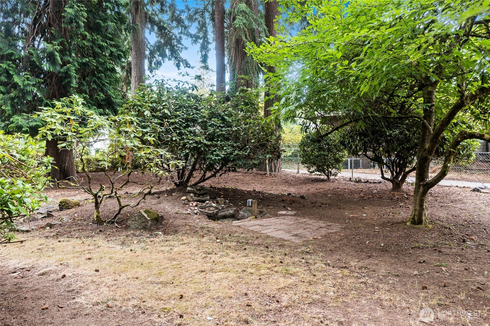 532 Eskridge Way SE