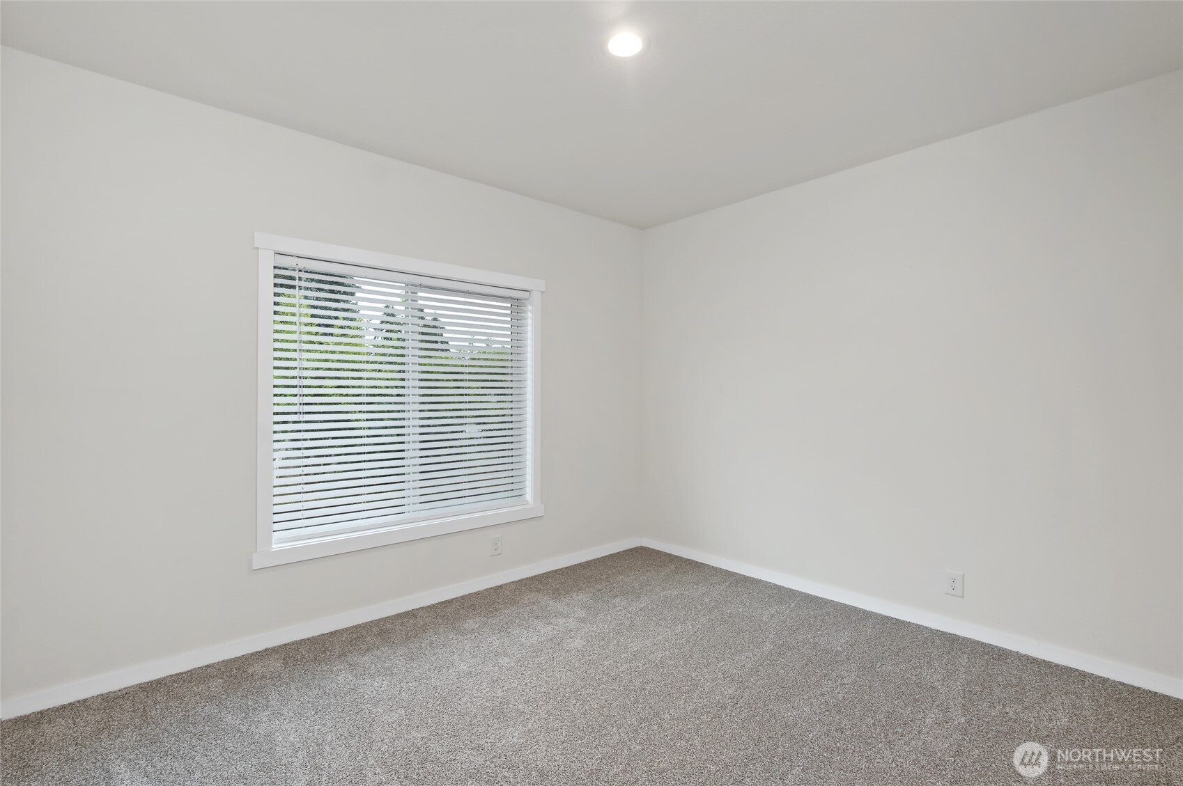 309 Sumner Street SE