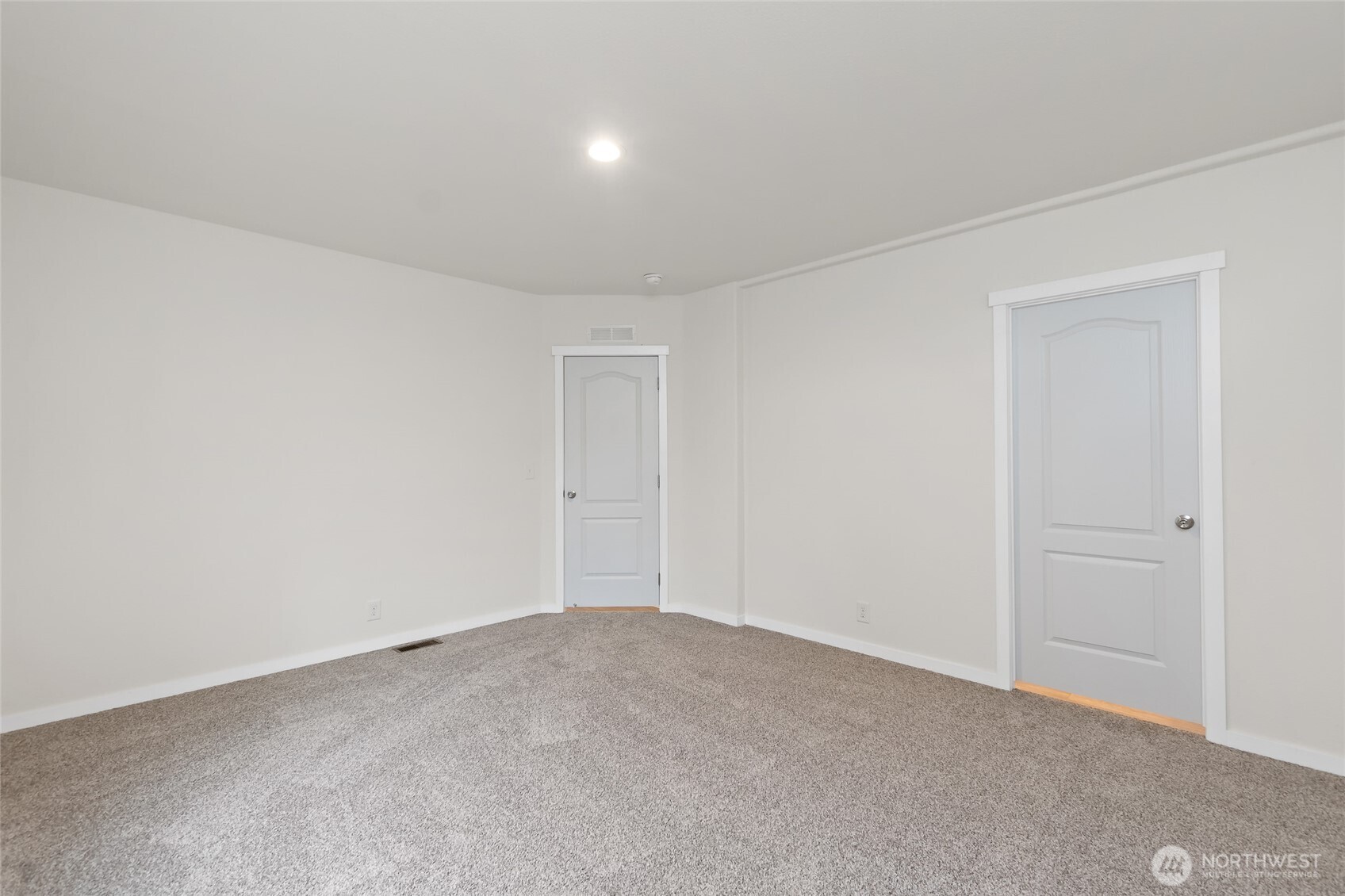 309 Sumner Street SE