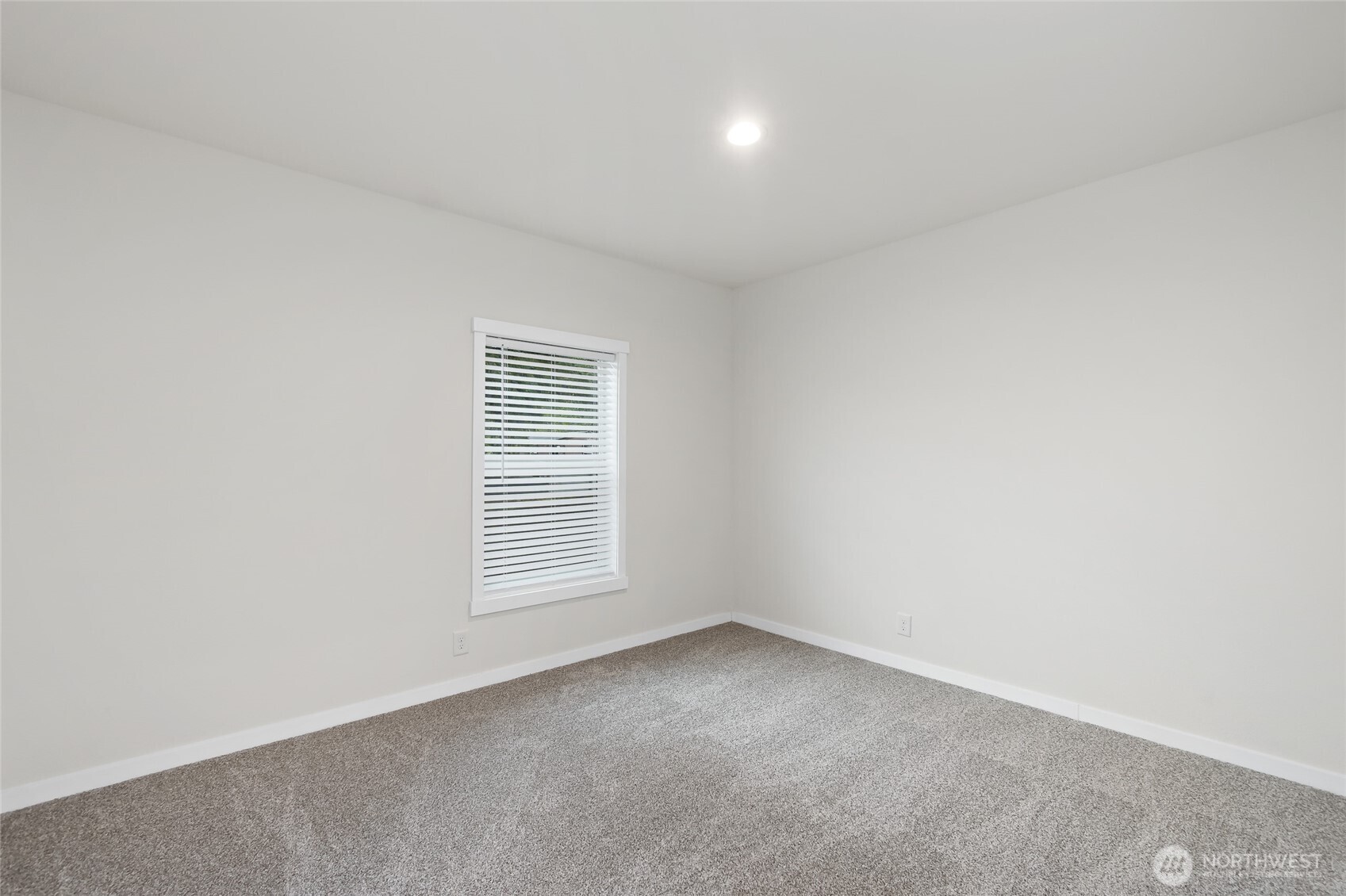 309 Sumner Street SE