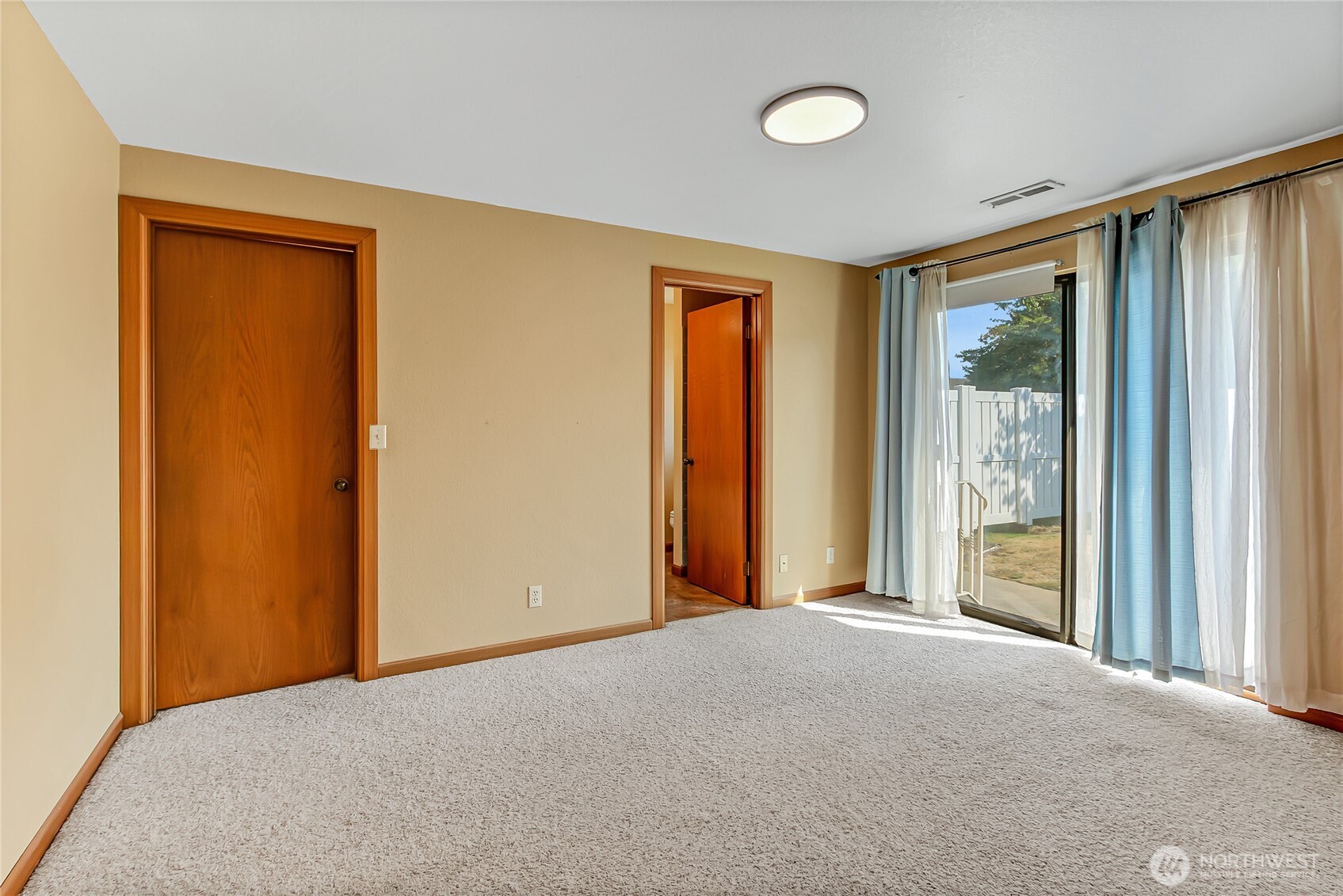 1905 F Street SE Unit: F19