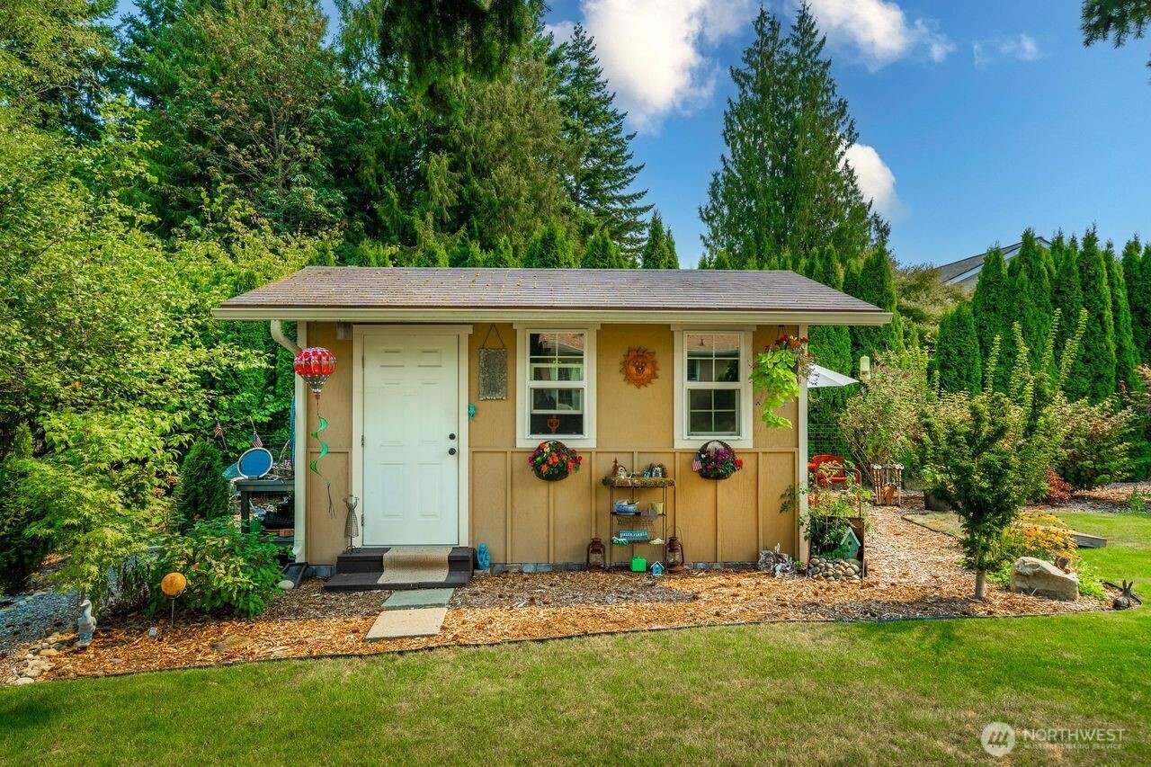 11421 133rd Avenue E