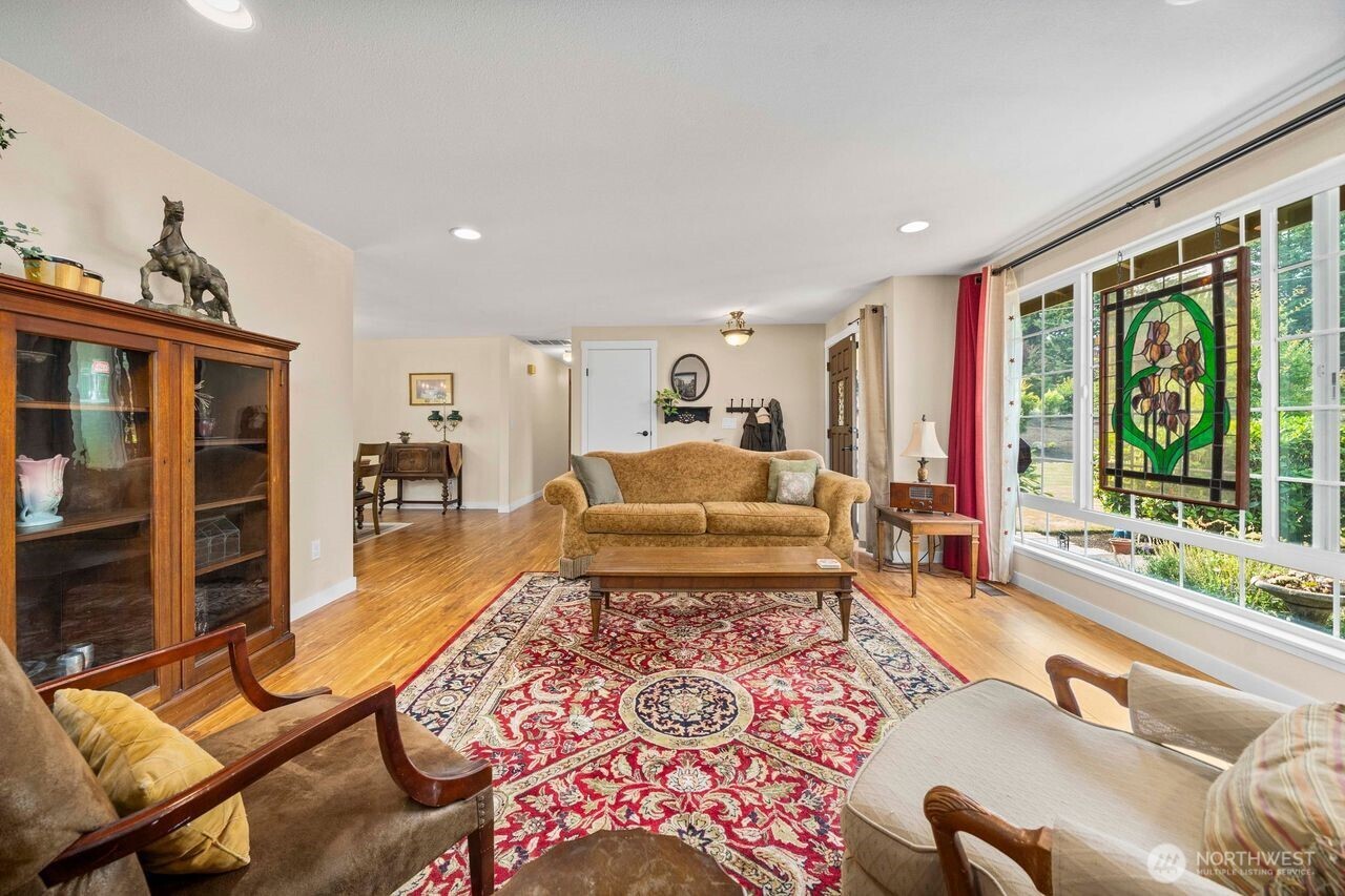 11421 133rd Avenue E