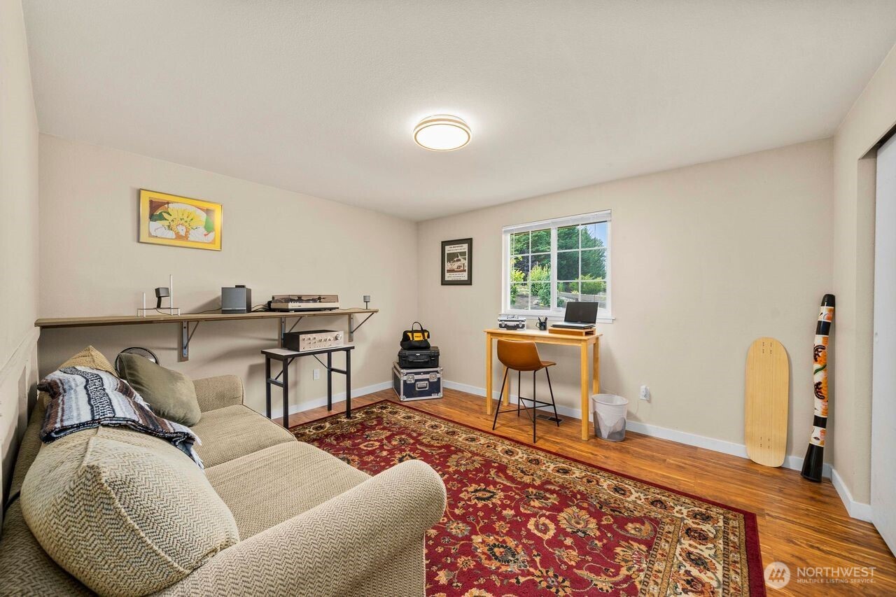 11421 133rd Avenue E