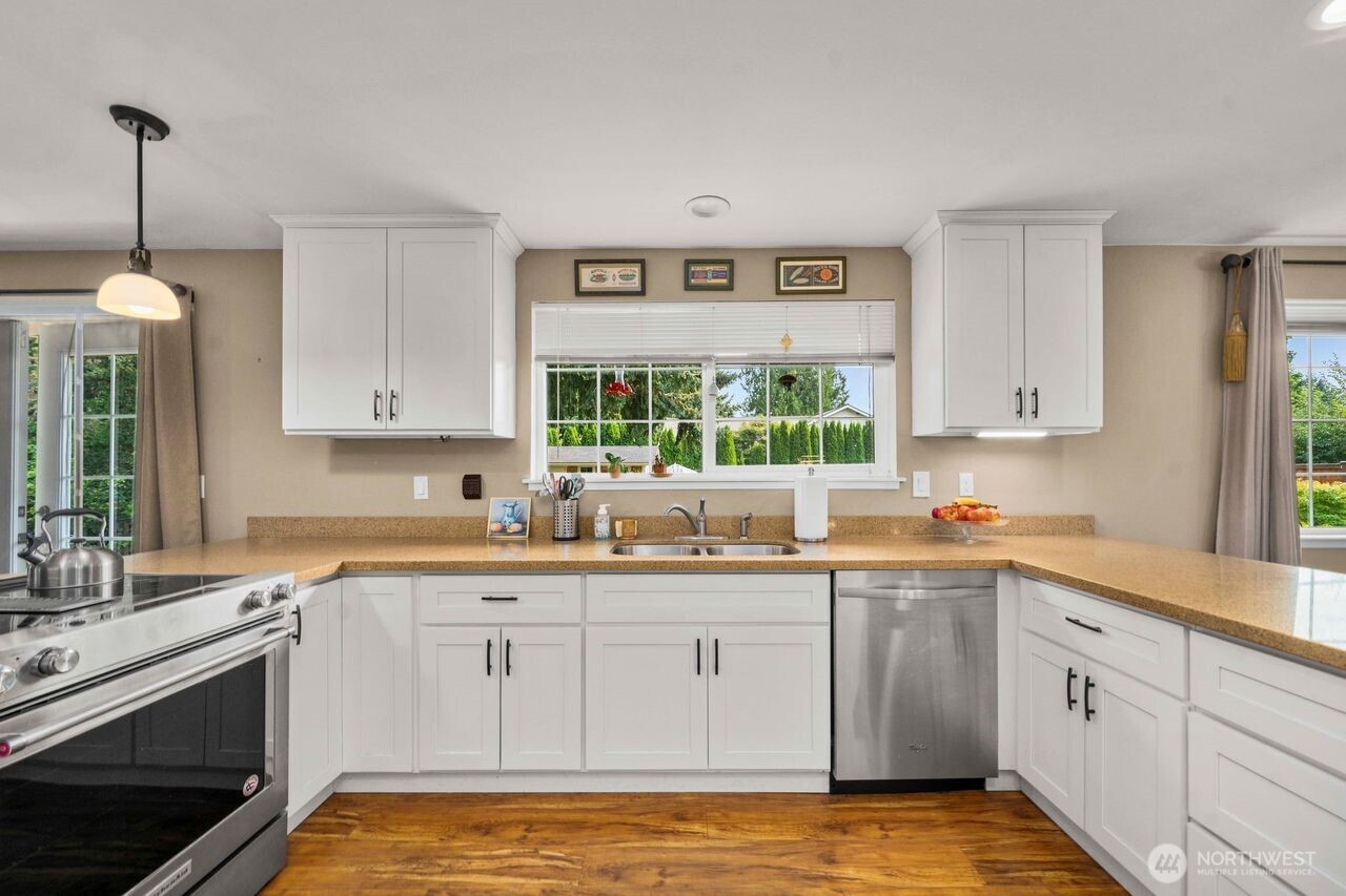 11421 133rd Avenue E