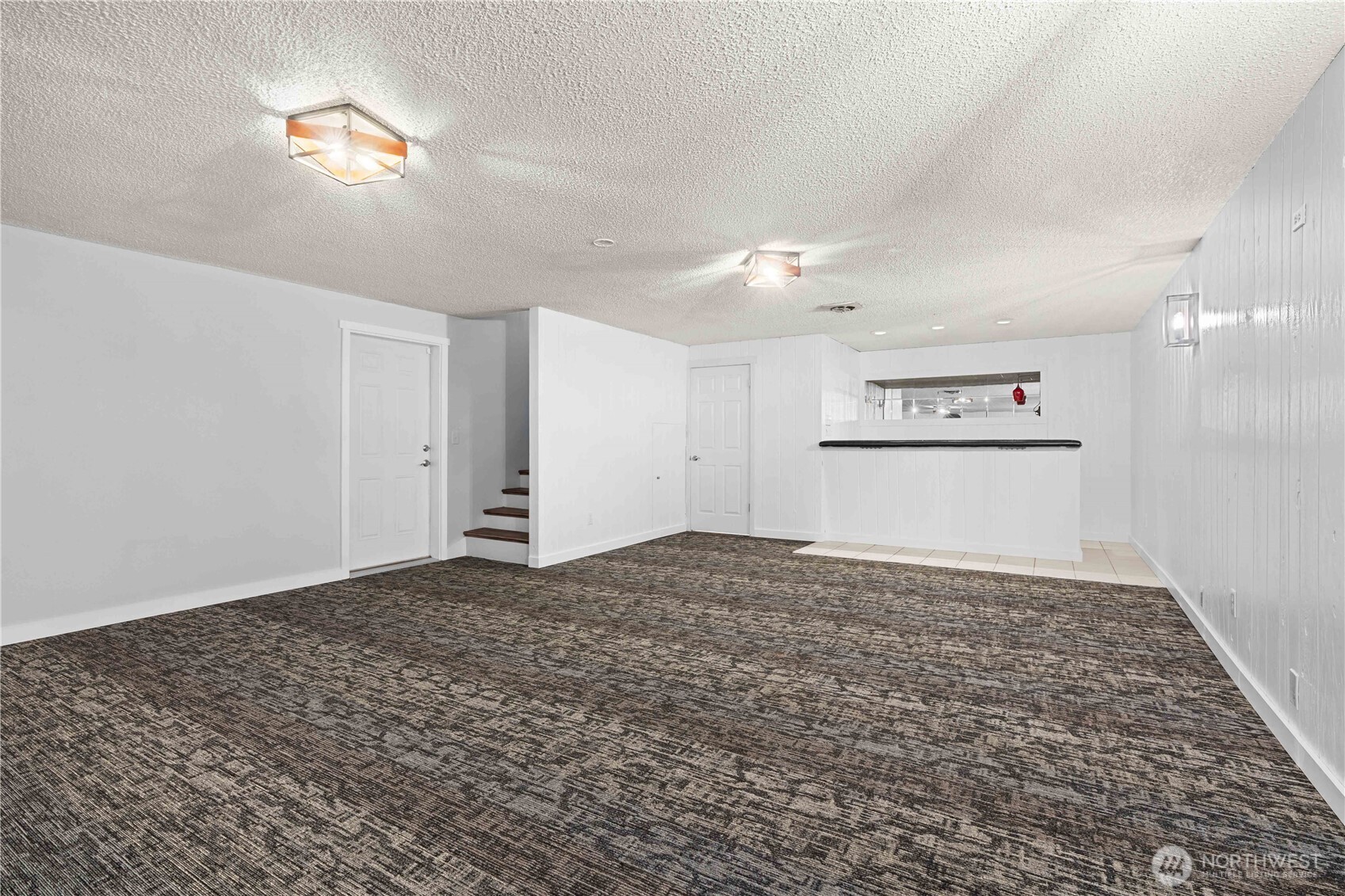 2507 Crater Lake Court