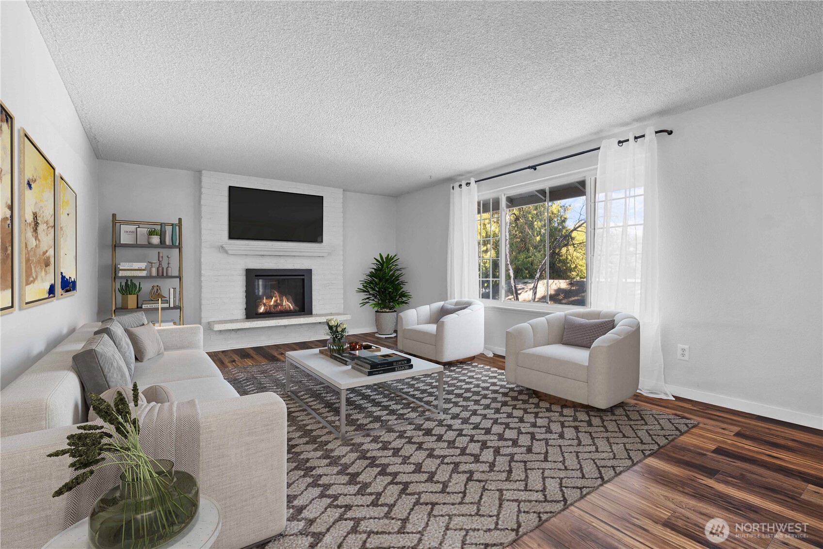 2507 Crater Lake Court