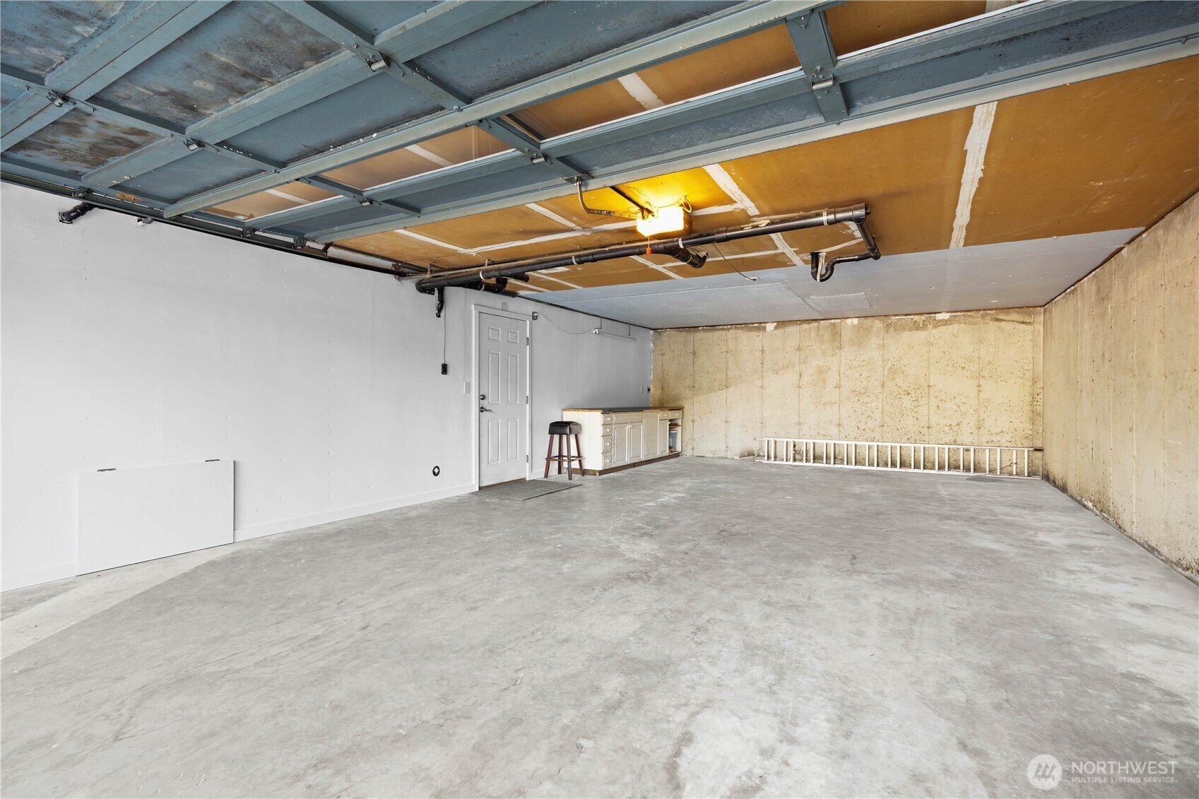 2507 Crater Lake Court