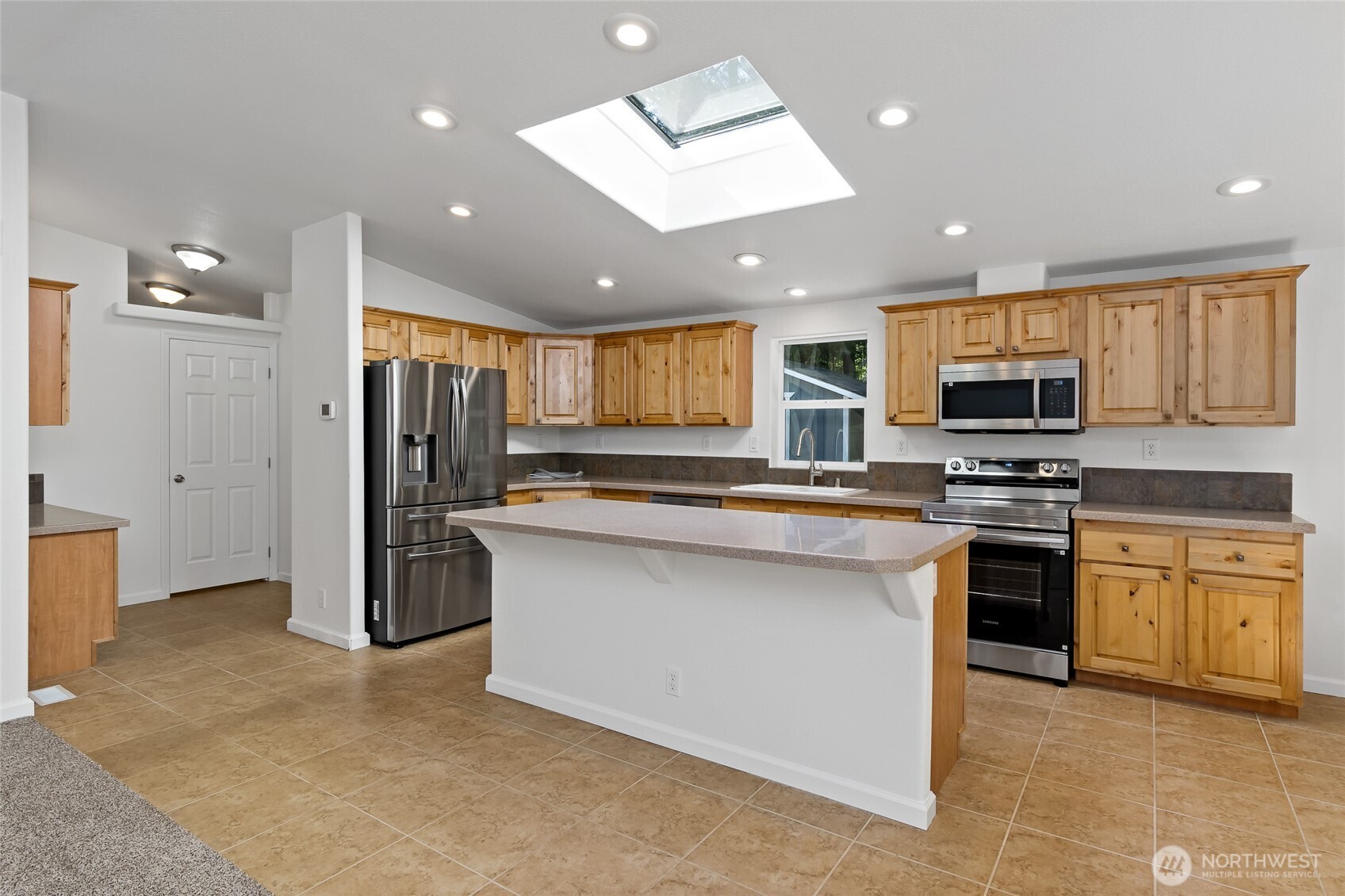 243 SE Alder Road