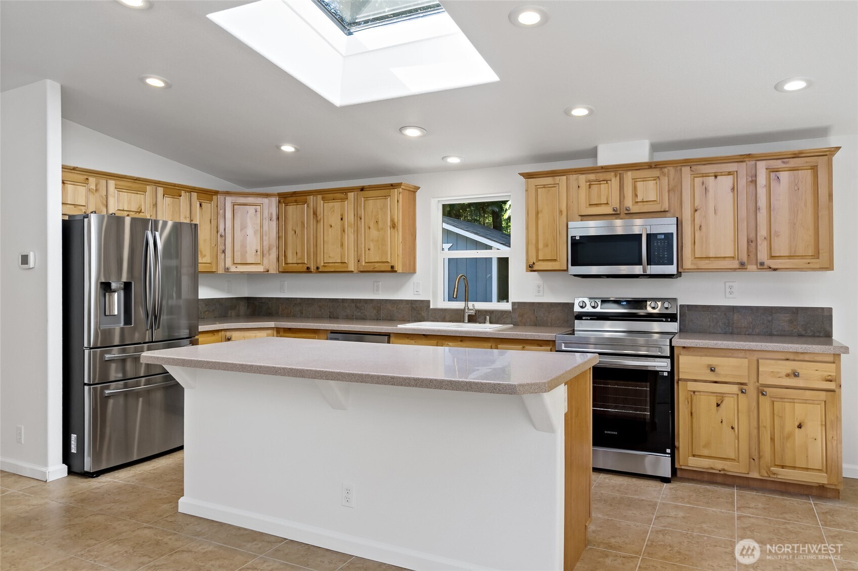 243 SE Alder Road