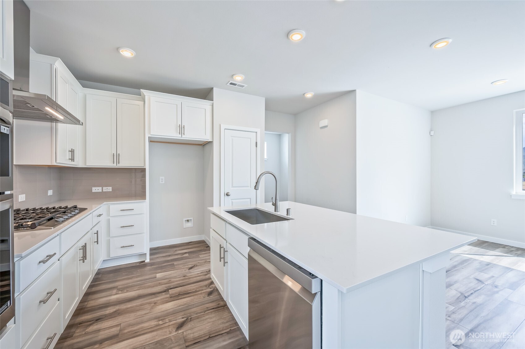 2122 Plumridge Court