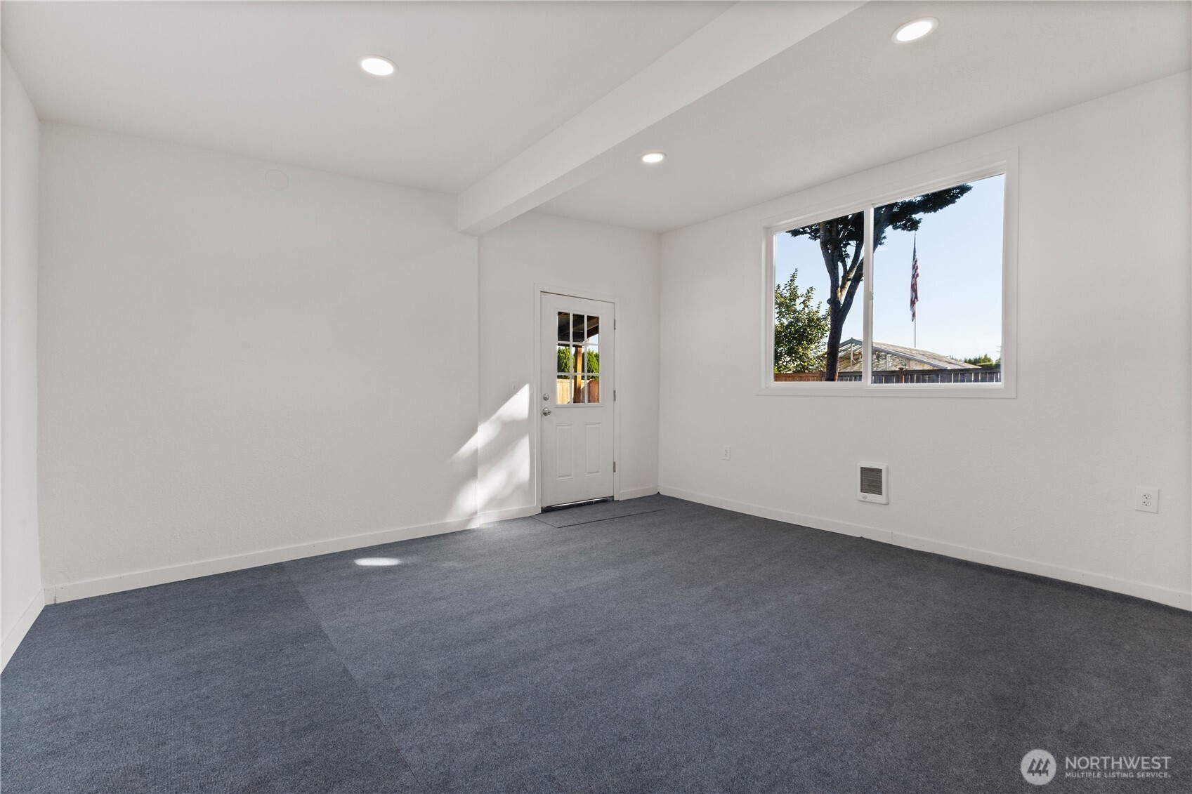 639 Elizabeth St