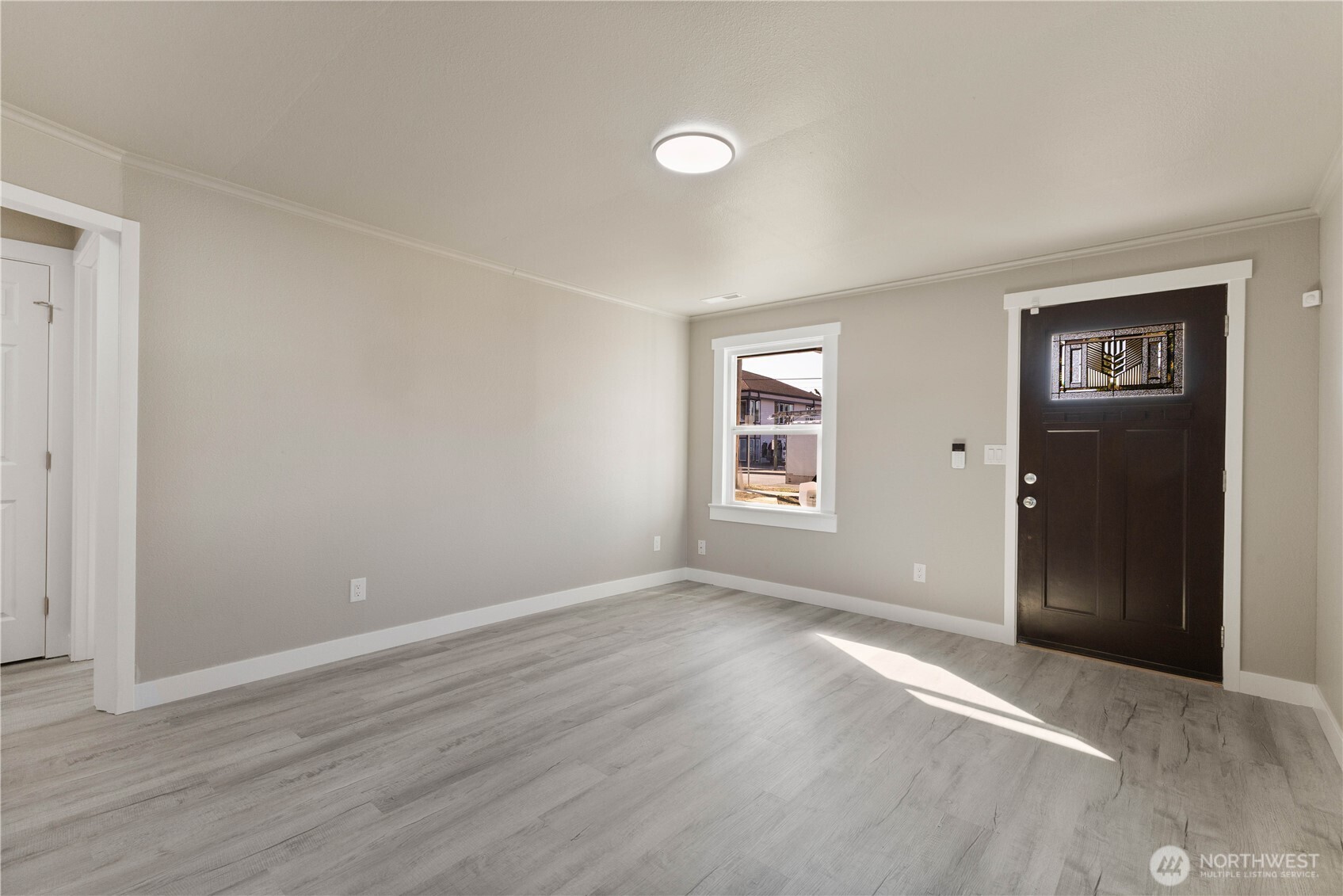 639 Elizabeth St