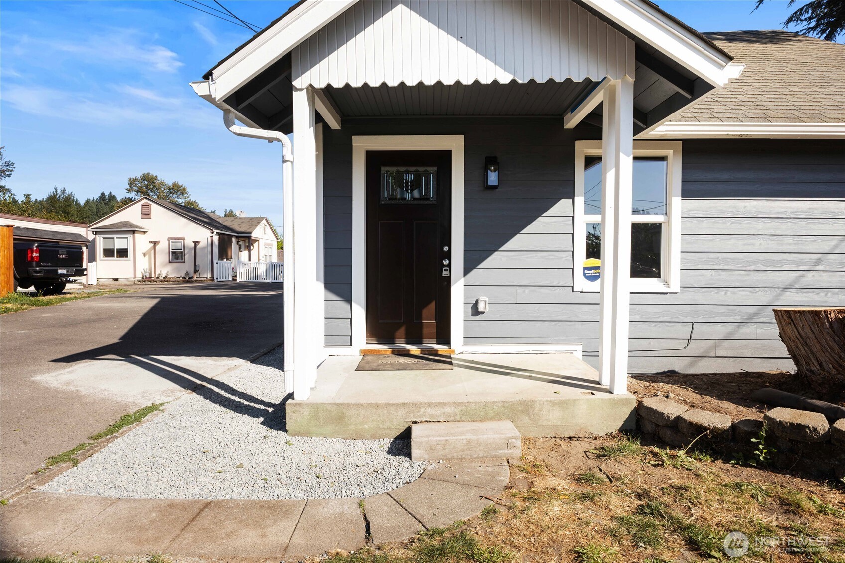 639 Elizabeth St