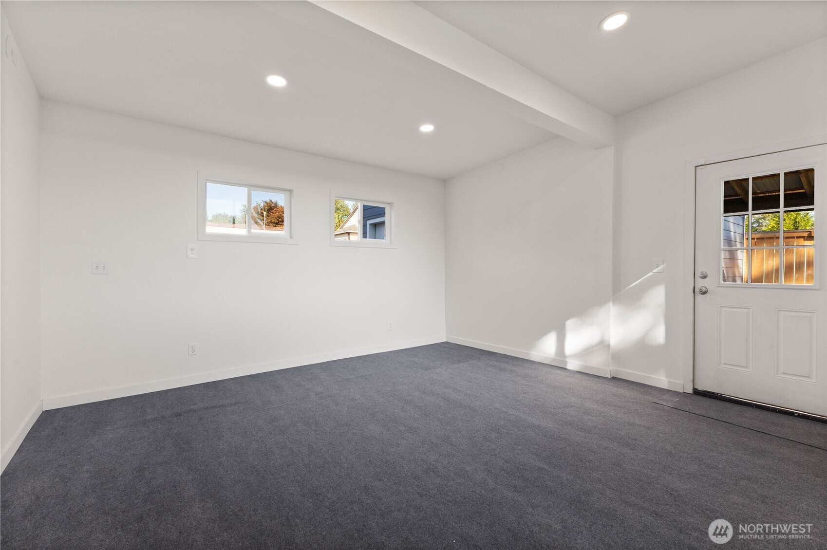 639 Elizabeth St