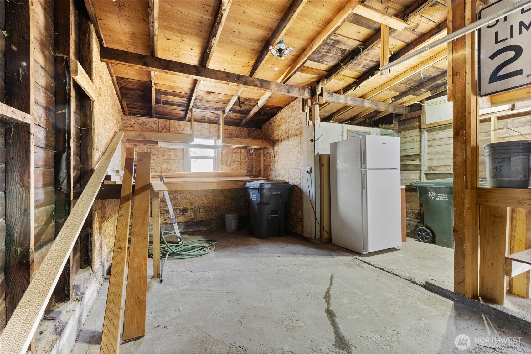 639 Elizabeth St