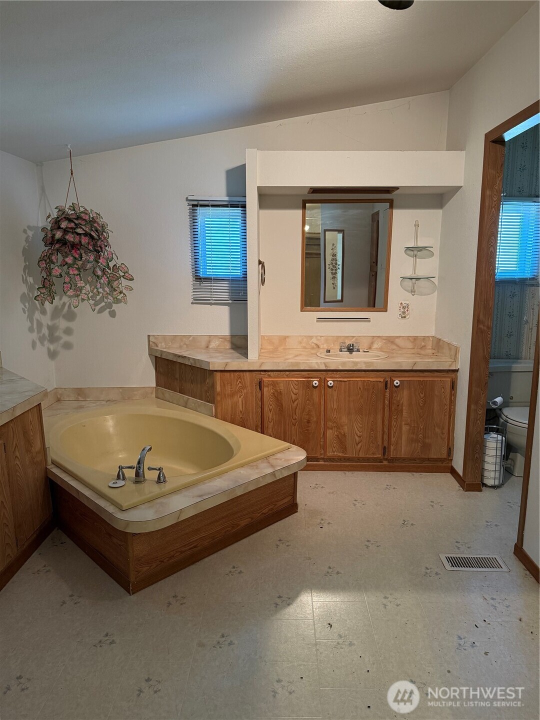 2500 S 370th Street Unit: 170