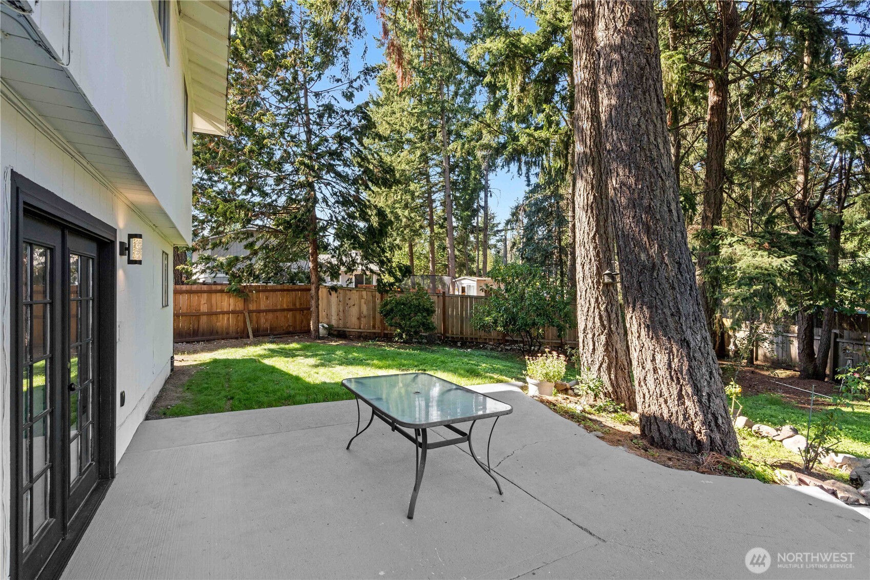 16015 13th Avenue E