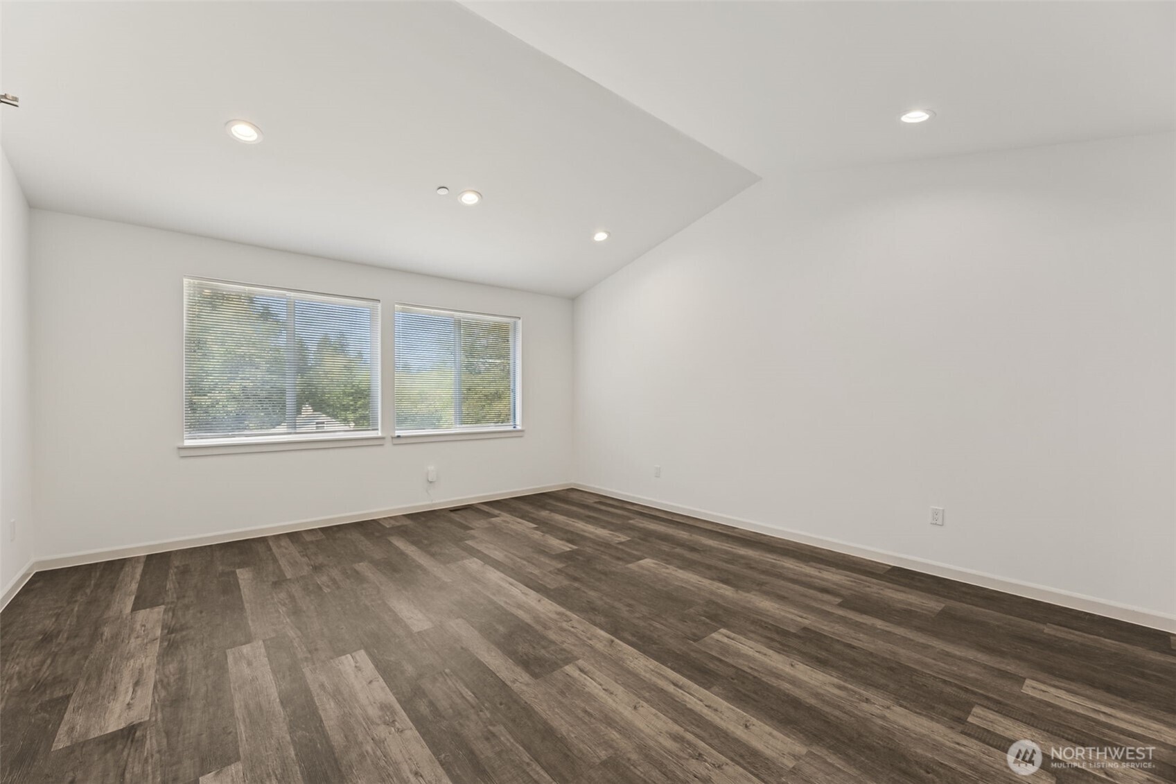 27037 NE 29th Place