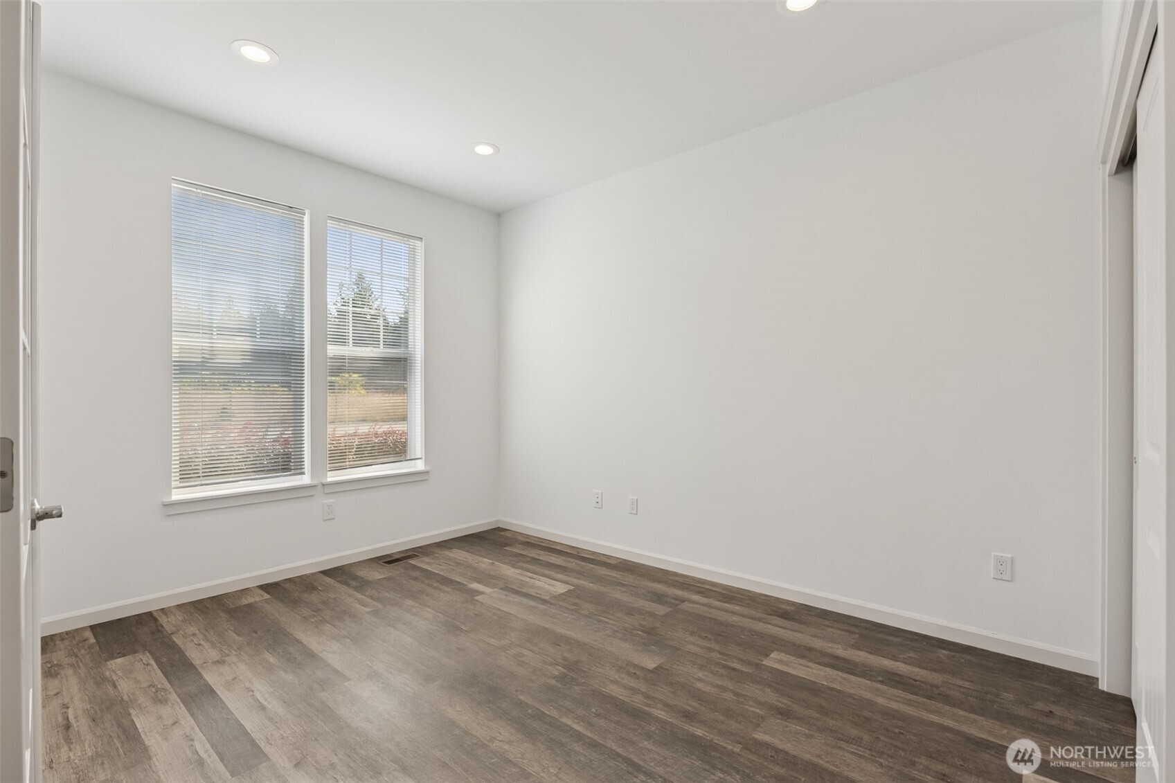 27037 NE 29th Place