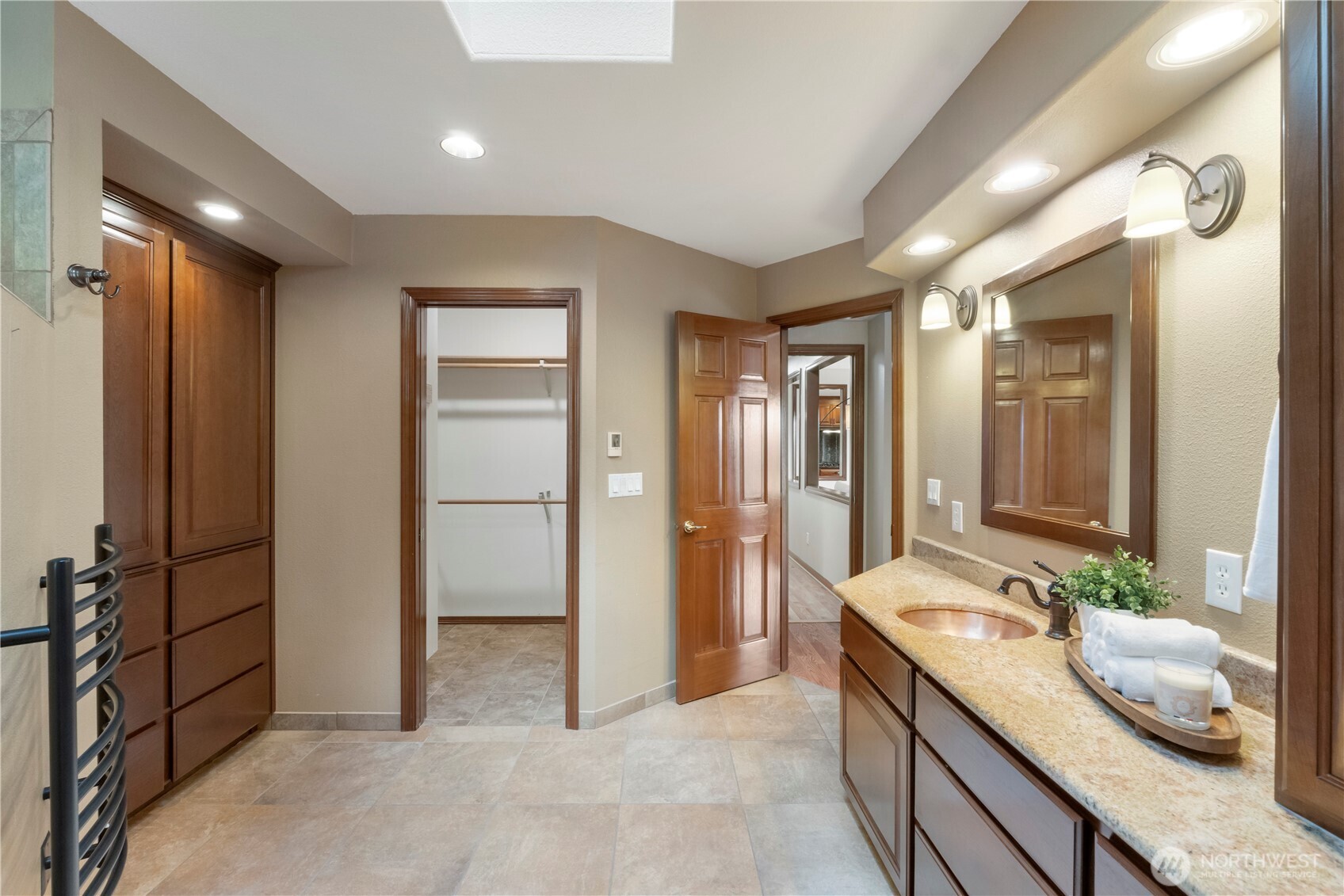 11618 Jennifer Court E