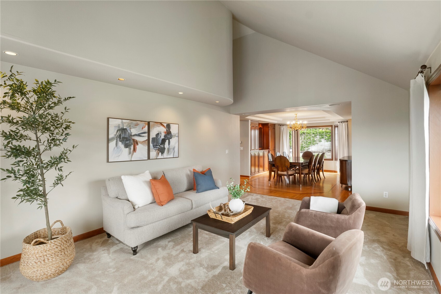 11618 Jennifer Court E