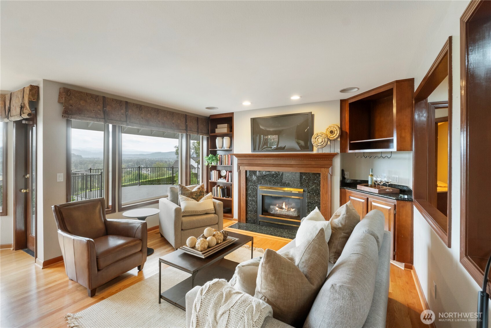 11618 Jennifer Court E