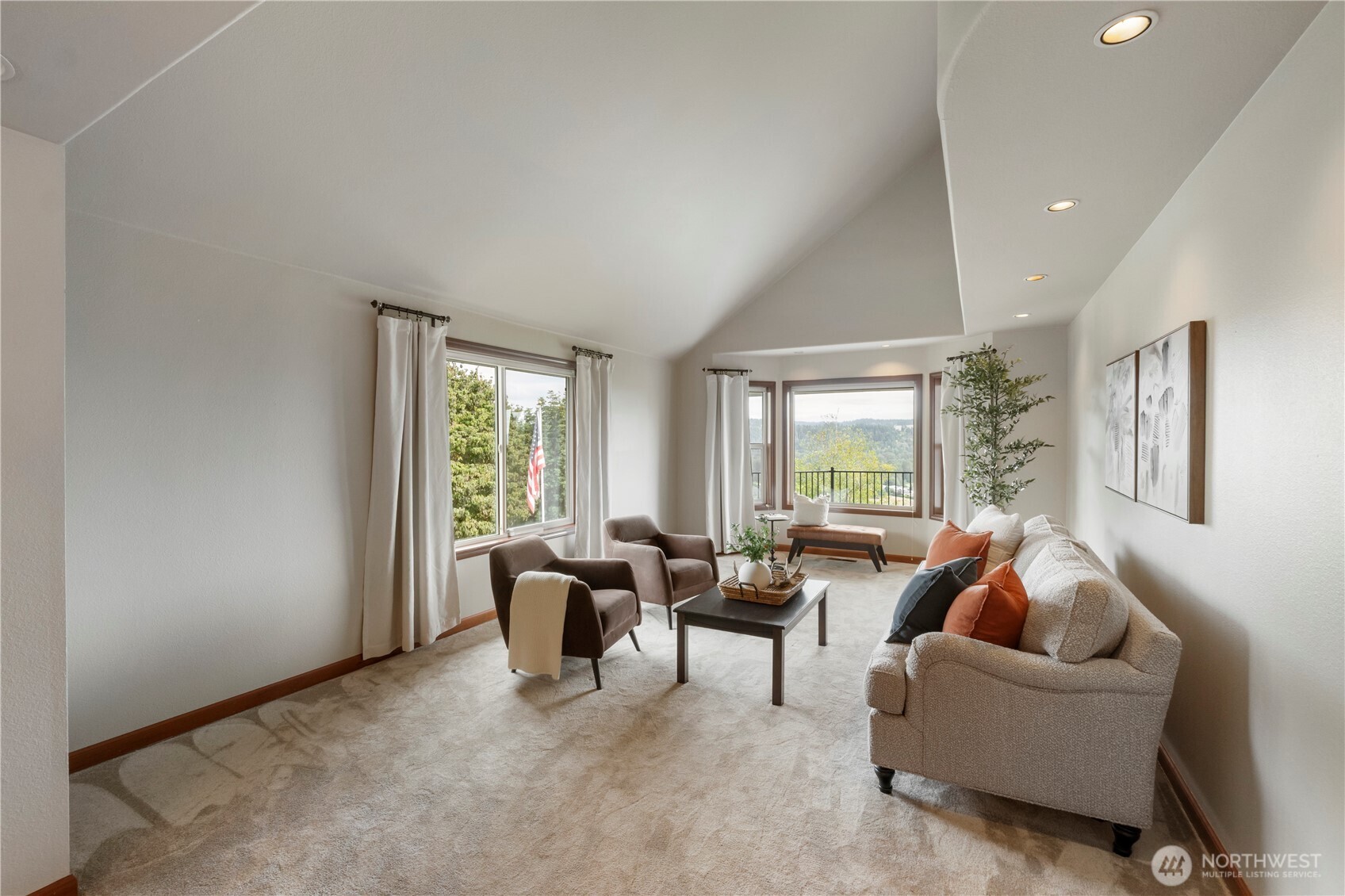 11618 Jennifer Court E