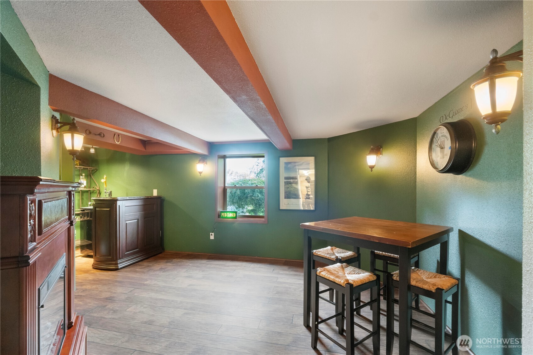 11618 Jennifer Court E