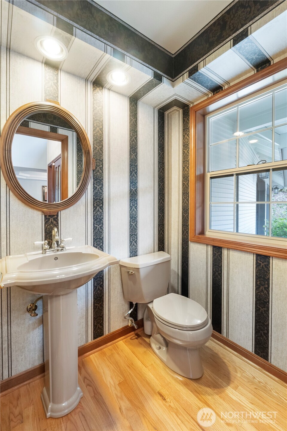 11618 Jennifer Court E