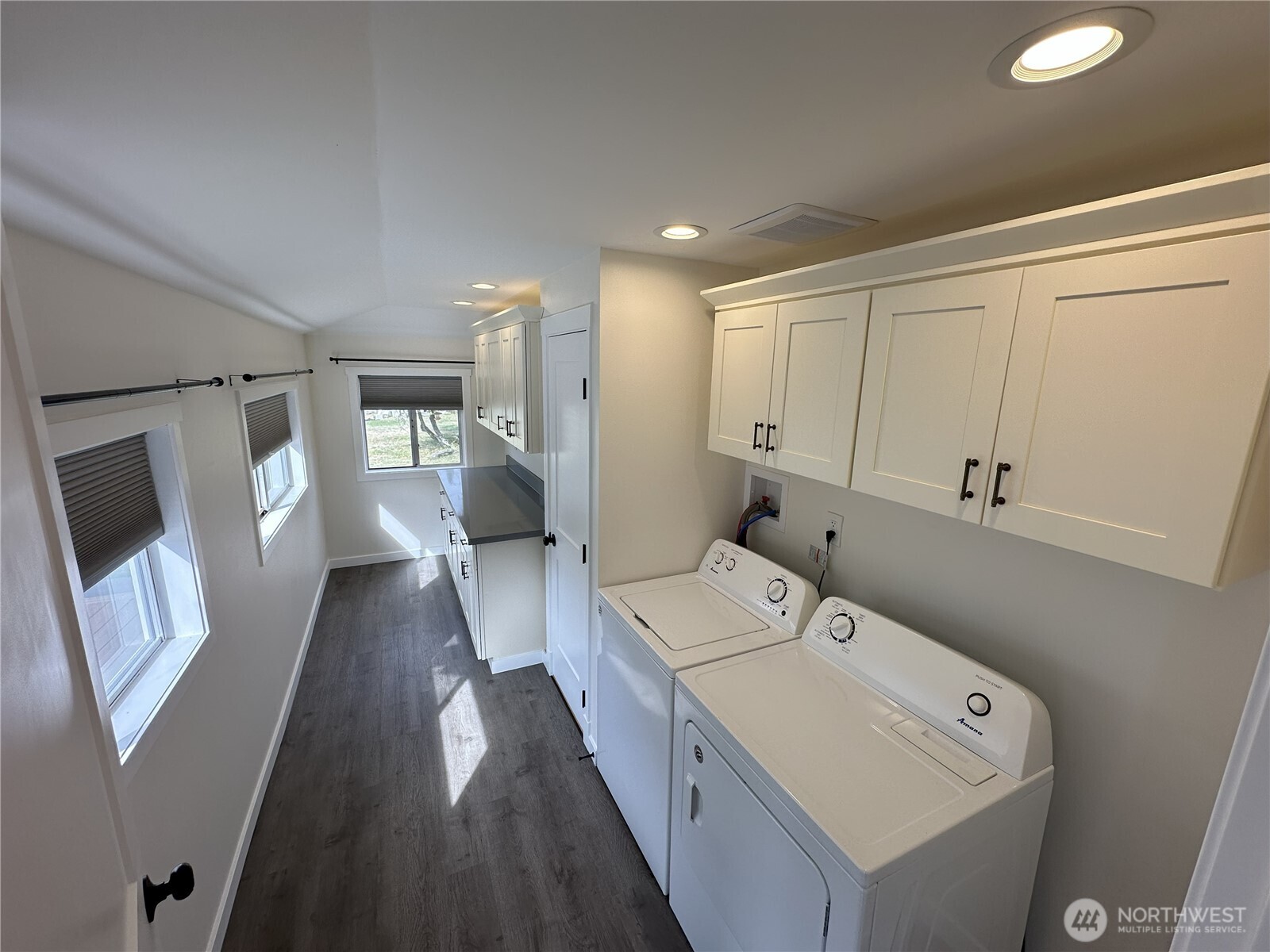 507 Center St W