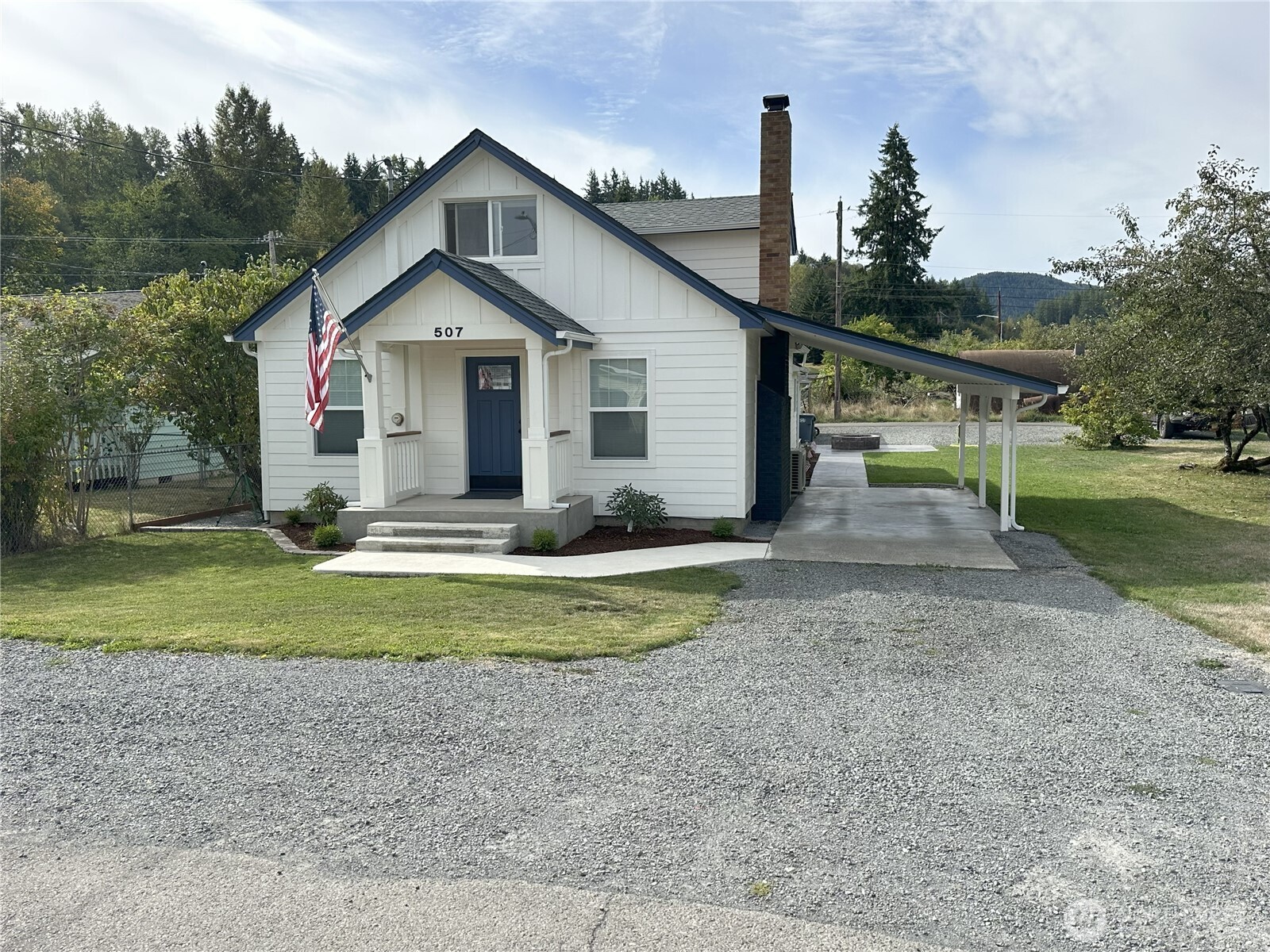 507 Center St W