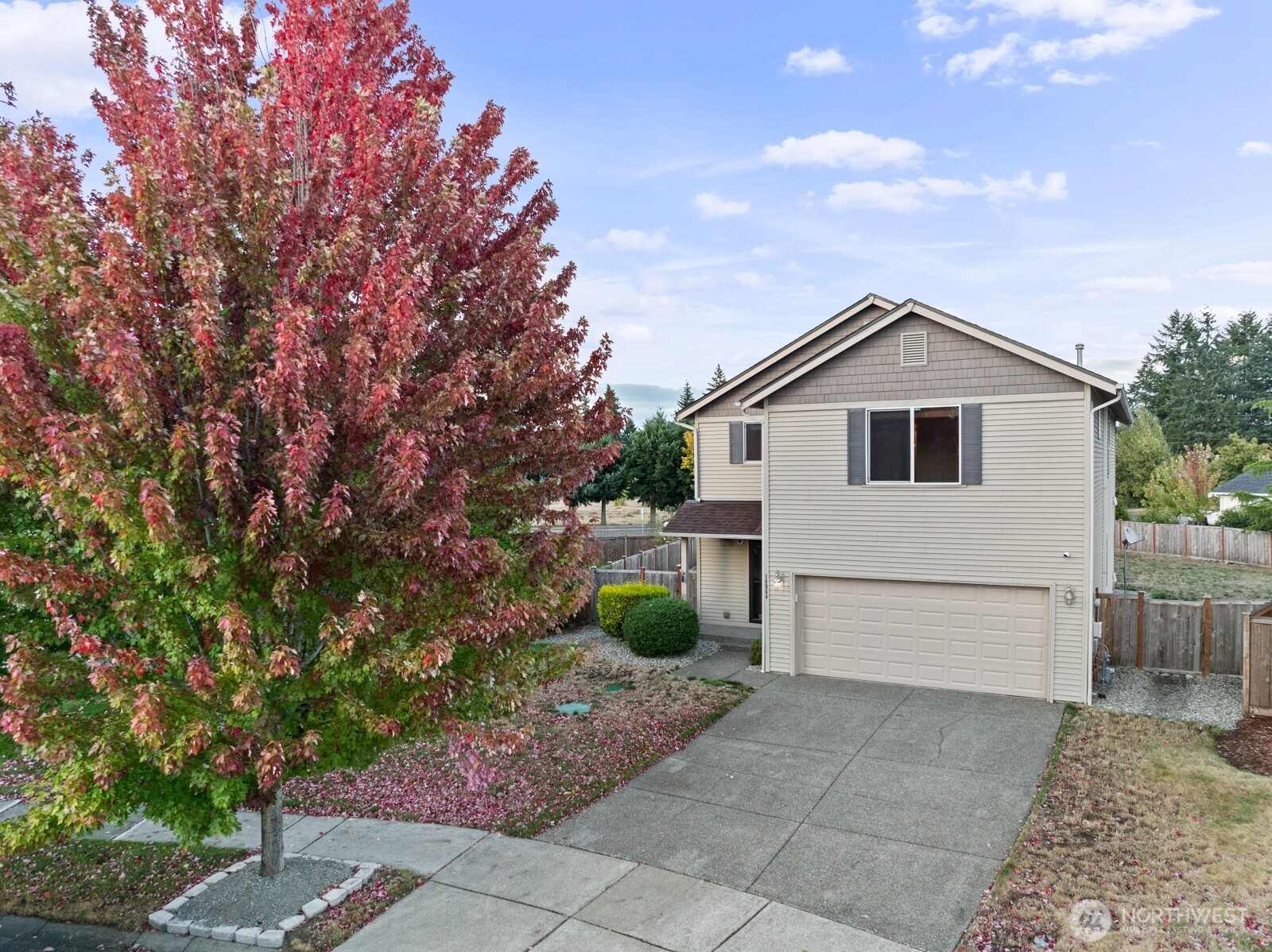 14944 Terra View St SE