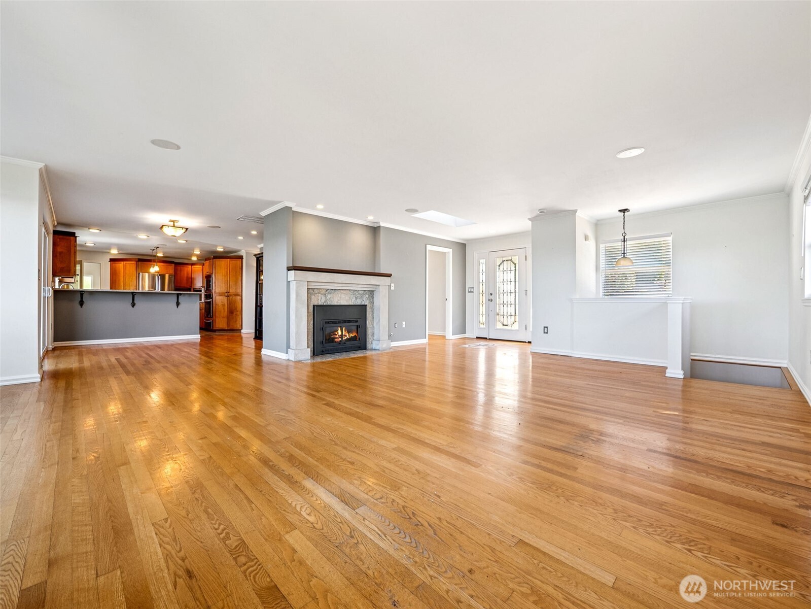 8424 East Side Drive NE