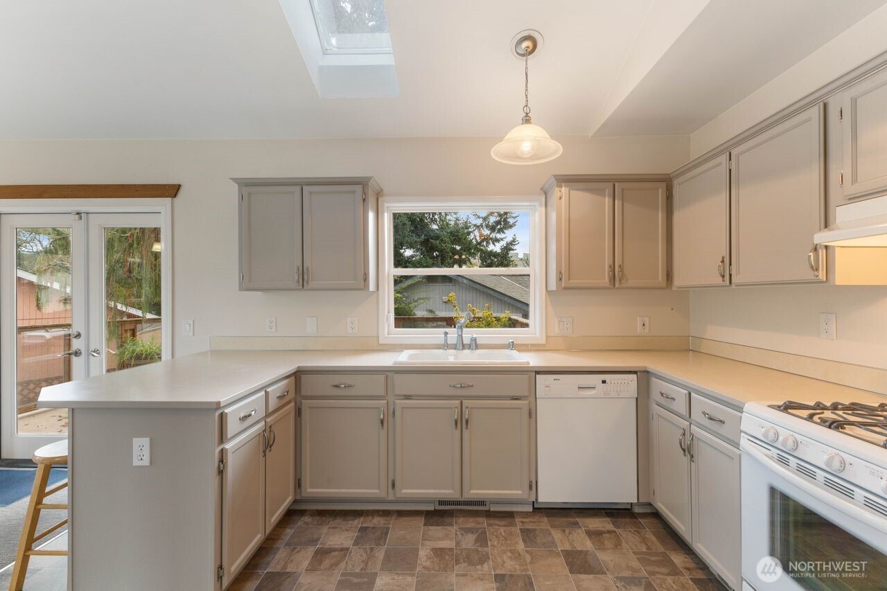 17653 SE 268th Place