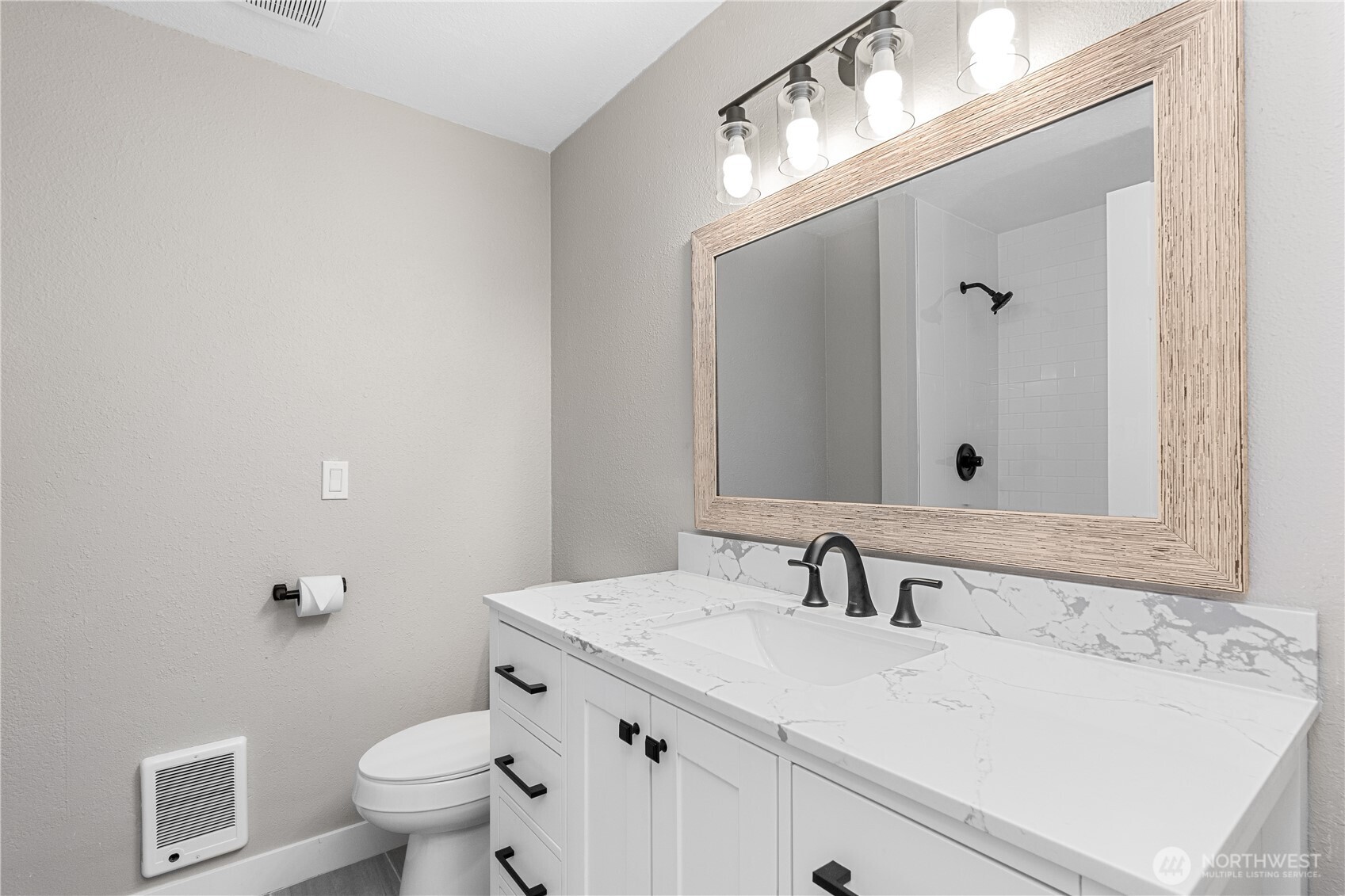 17117 5th Avenue Ct E