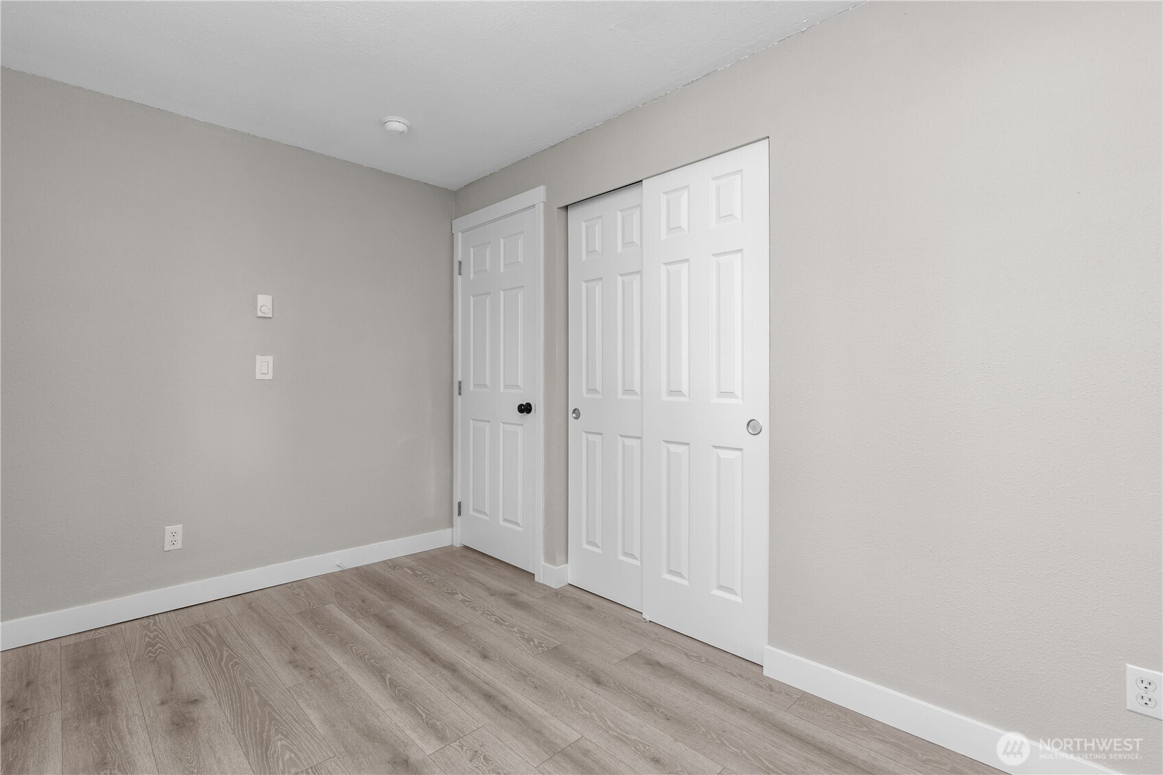 17117 5th Avenue Ct E