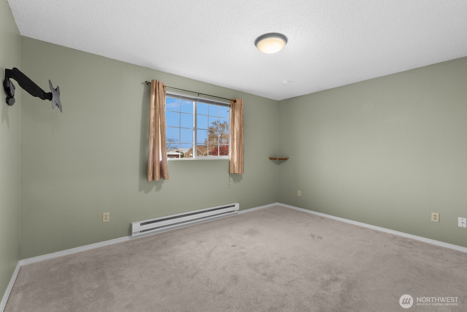 2232 E Wright Avenue W